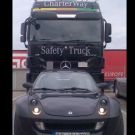 Roadster vs. Actros.jpg